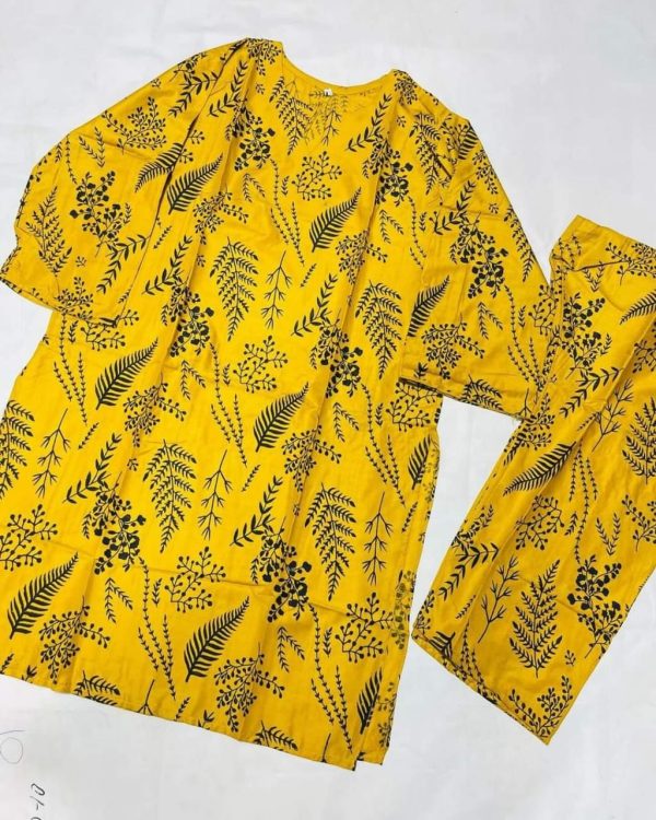 2 Pcs Stitched Petal Print